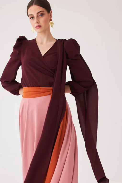 BLUSA LAURAMBBURDEOS