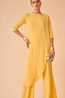 TOP KAVITAAMARILLO