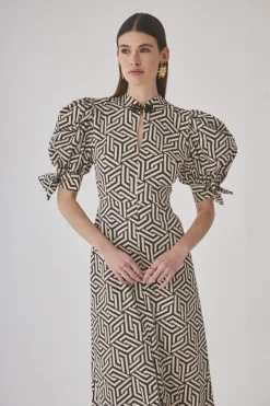 VESTIDO HERVASBEIGE/NEGRO